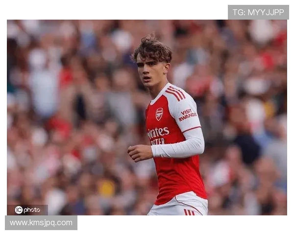 阿森纳青训营再出新星，年轻才俊在英超赛场表现值得关注
