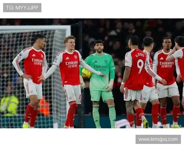 曼联问题显现:球员能力与战术体系双重挑战影响赛季走势 曼联问题显现:球员能力与战术体系双重挑战影响赛季走势