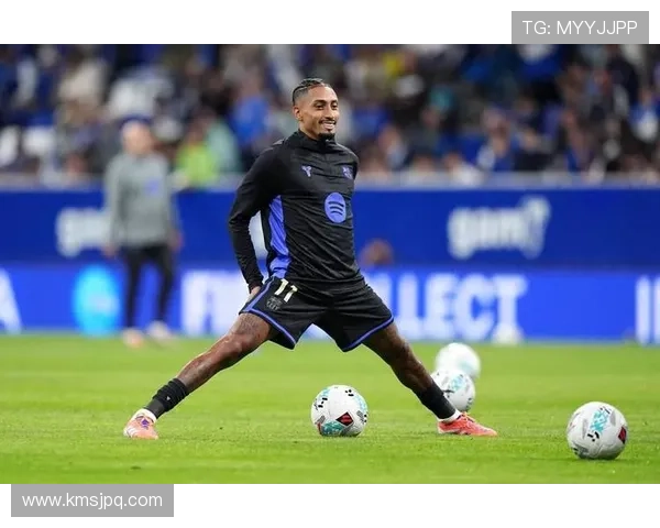 拉菲尼亚巴萨定位尴尬解析：战术适配与角色需求差距在哪？